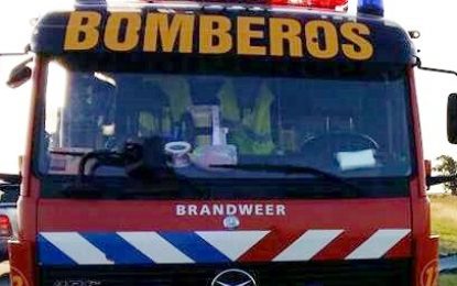 Lo socorrieron Bomberos Voluntarios: realiquense cayó en fosa de taller mecánico y sufrió triple fractura de una de sus piernas
