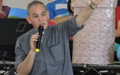 El cura Juan Carlos Cipolla deja la parroquia de Realicó
