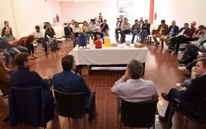 Reunión nacional de la UCR: el pampeano Altolaguirre le reclamó al gobernador mendocino por Portezuelo y apoyó a Roxana Lercari ante el juicio de provincia