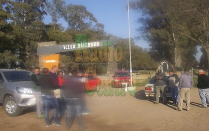 «Camiones de afuera nos quitan trabajo»: transportistas de Villa Huidobro se manifiestan en estos momentos en el ingreso a esa localidad