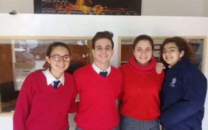 Alumnos del Instituto Parroquial realizan jornada solidaria este lunes en la plaza central