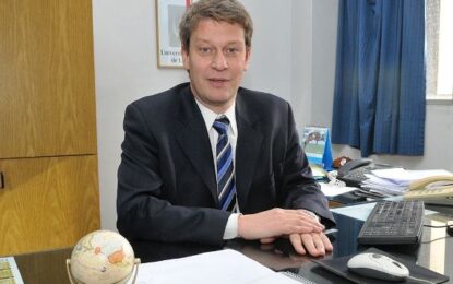 El rector de la UNLPam dijo que “llegamos a diciembre si los gastos se mantienen como en el primer semestre”