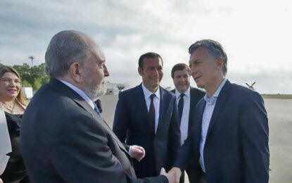 Entre ellos a Verna: Mauricio Macri invitó a gobernadores a una reunión para el martes 11