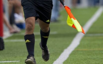 Liga General Roca del sur de Córdoba: un juez de línea debió ser reemplazado en medio de un partido porque habría estado ebrio