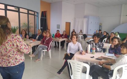Se dictó en Realicó taller sobre “Mantenimientos de parques y jardines”