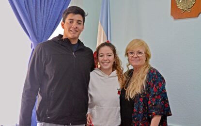 La intendenta Lercari recibió a jóvenes bailarines que viajan a Mar del Plata