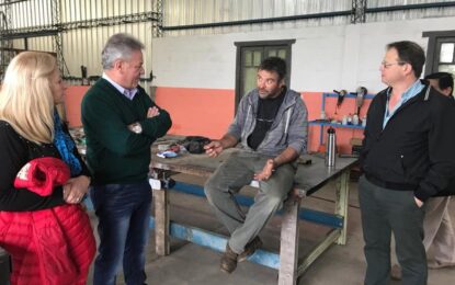 El ministro de desarrollo territorial de la provincia, Martín Borthiry, visitó Realicó