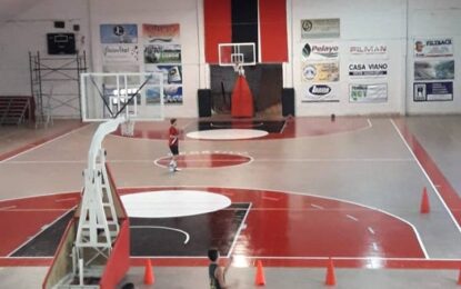 Trabajo terminado: así luce la remodelada cancha de básquet de Sportivo Realicó