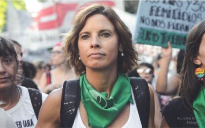 La periodista Mariana Carbajal presenta su último libro «Yo te creo hermana» en Pico y Santa Rosa