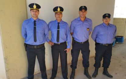 La Policía de Realicó ya comenzó a utilizar los nuevos uniformes de color azul