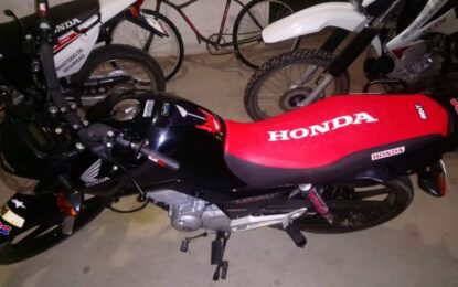 La policía retuvo una moto por realizar picadas en la ruta 188 entre Realicó y Maisonnave