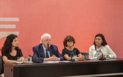 El ministro de Salud, Ginés González García, anunció la restitución del protocolo de Interrupción Legal del Embarazo