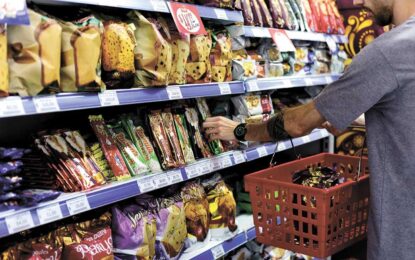 A que hora tienen que cerrar hoy 31 los comercios