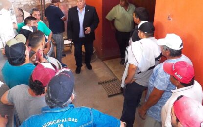 El intendente Álvarez se reunió con trabajadores del Corralón y con miembro de empresa de asfalto