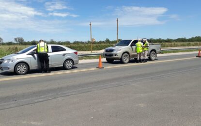 Desde las 00 hs. no permiten el ingreso a La Pampa de personas que no tengan domicilio en la provincia