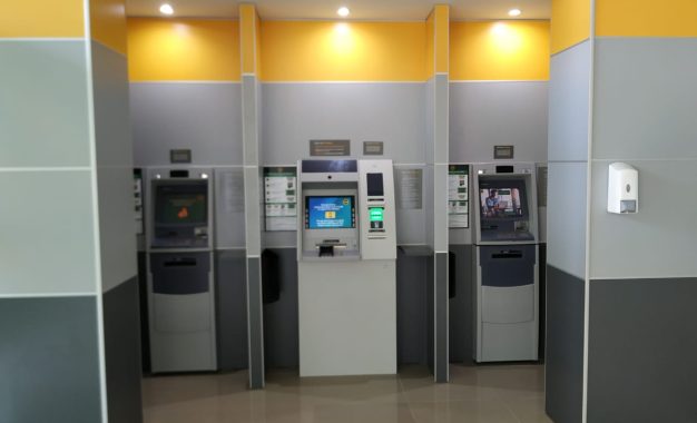 Arranca el paro de los empleados del Banco Central por el cierre de las tesorerías