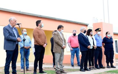 Se entregaron 8 viviendas del Plan «Mi Casa» en la localidad de Parera y se construirán 8 más