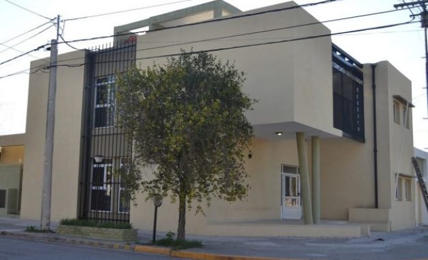 Problemas técnicos con el 101: La Policía de La Pampa difundió líneas telefónicas alternativas para emergencias