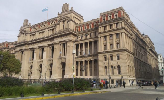 Golpe judicial para Nación: La Corte Suprema admitió la demanda de La Pampa por los fondos ATN y dio un plazo de 60 días para responder