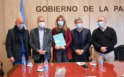 Realicó: convenio de creación de la Unidad Local e importante entrega de materiales para el CDI