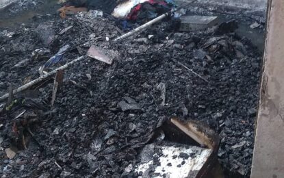 Así quedó la vivienda incendiada en Realicó: las personas afectadas reciben ayudas y donaciones