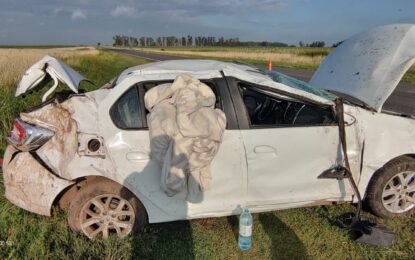 Vuelco de un automóvil en ruta 188 cerca de Van Praet