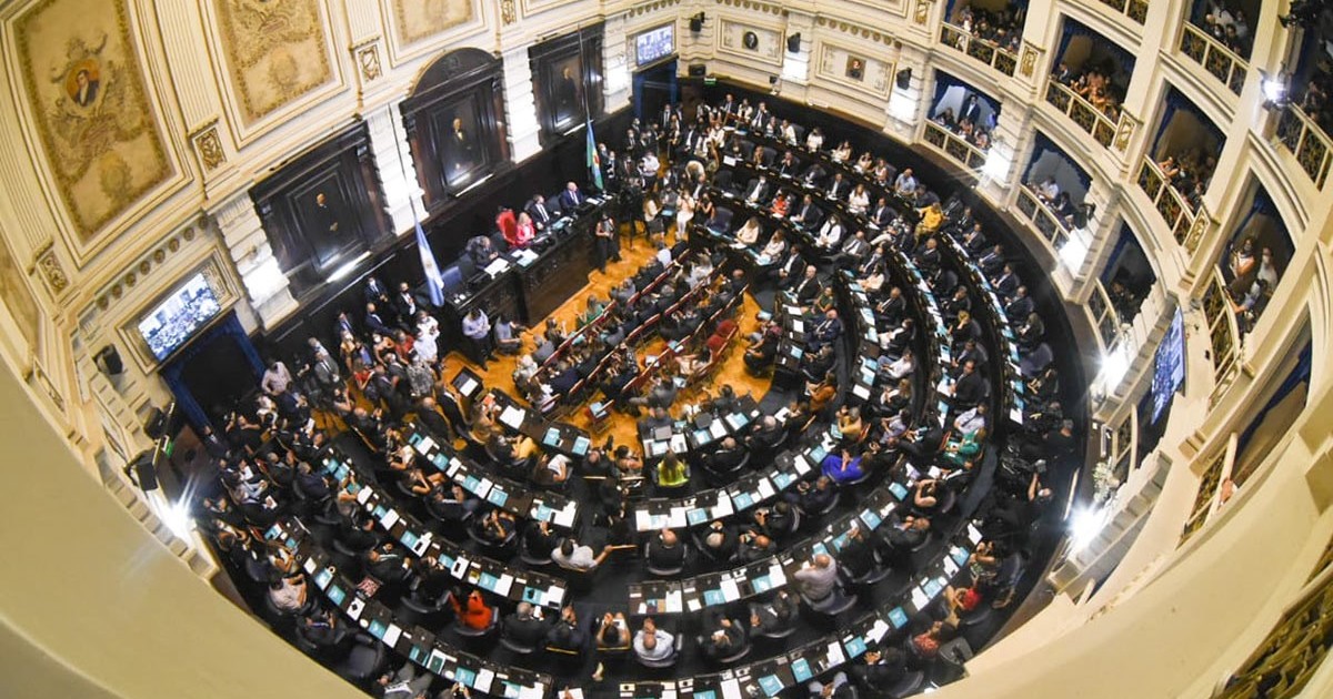 kicillof-cedio-lugares-en-el-bapro-y-otros-organismos-para-conseguir-la-ley-de-endeudamiento
