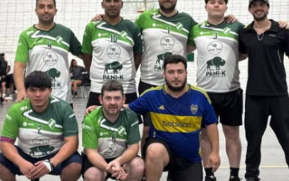 El vóley de Ferro volvió a casa: Gran jornada de amistosos frente a Larroudé