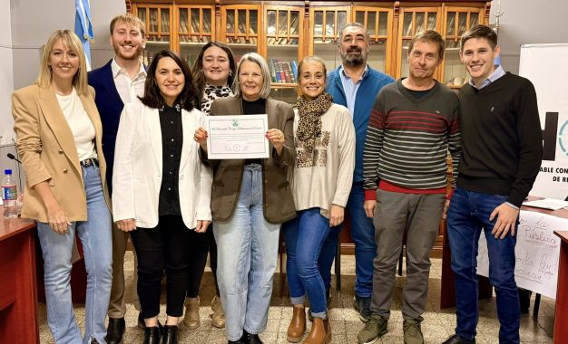 Emotivo homenaje a la escritora Laura Hajduk en el Concejo de Realicó: declararon sus obras de Interés Municipal