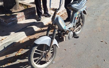 Robo en un predio rural de Realicó: La Policía recuperó la moto y busca los demás elementos faltantes