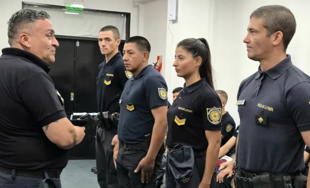 Cambio histórico en la Policía de La Pampa: autorizan el uso de barba y renuevan uniformes