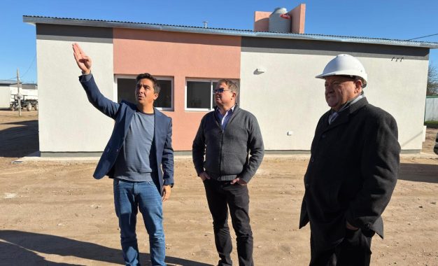 El ministro Alfredo Intronati y el intendente Facundo Sola recorrieron las obras financiadas por el Gobierno pampeano en Realicó