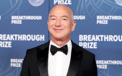 Jeff Bezos, fundador de Amazon, cerca de comprar parte de las acciones de Liverpool