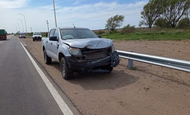 Choque en la intersección de las rutas 188 y 9 entre una pick up y un automóvil