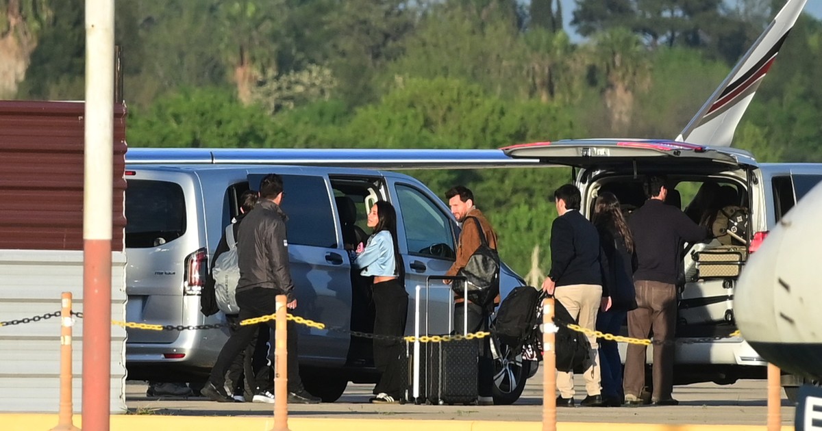 lionel-messi-ya-esta-en-argentina:-llego-a-rosario-desde-miami-y-comenzo-la-cuenta-regresiva-para-su-despedida-con-la-seleccion