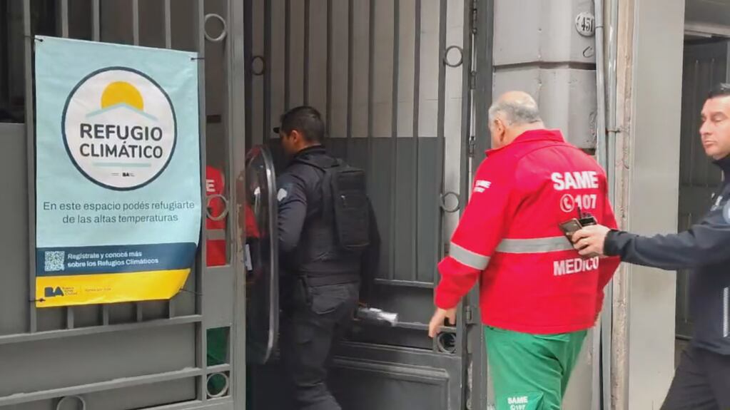 El SAME y los bomberos trabajan en la alcaidía de Lavalle al 400