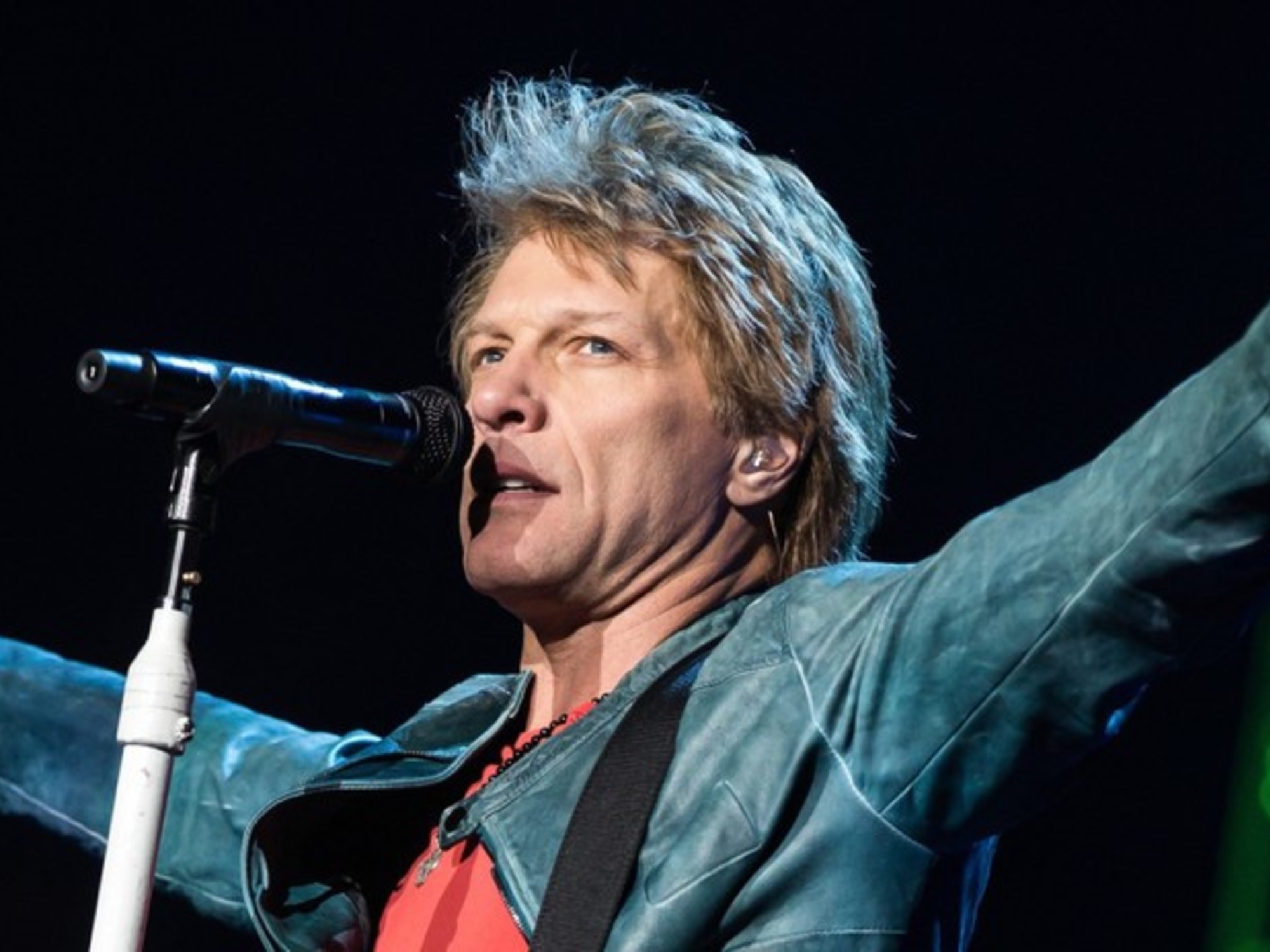 Con buen estado de salud y en medio de una nueva gira, Jon Bon Jovi volvió con todo